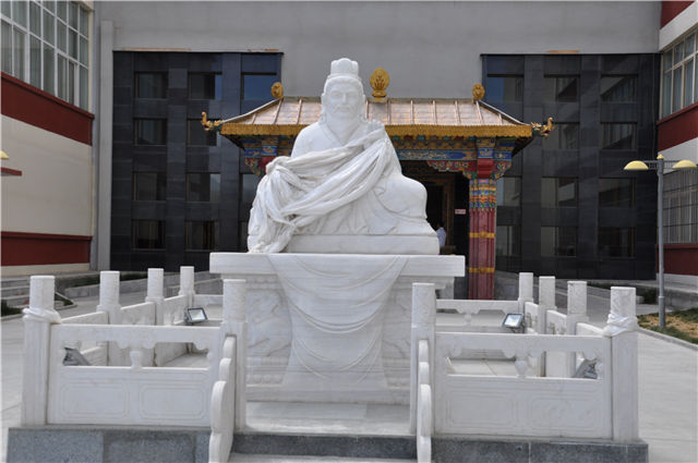 拉薩甘露藏藥廠藏醫(yī)祖師